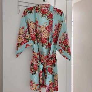 Ms Lovely Silk Robe
